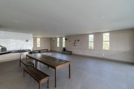 Apartamento para alugar com 43m², 2 quartos e 1 vagaÁrea comum - Salão de festas