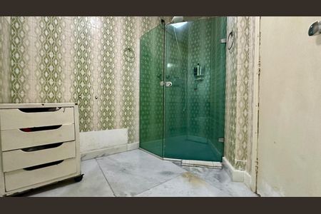 Apartamento à venda com 200m², 4 quartos e 1 vagaBanheiro 