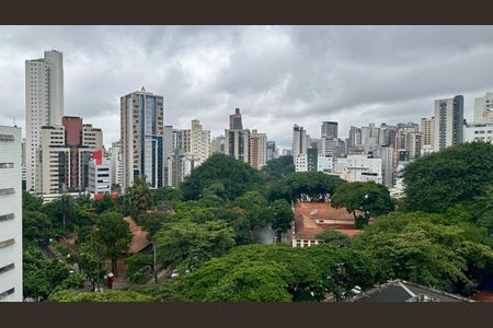 Vista  de apartamento à venda com 4 quartos, 200m² em Funcionários, Belo Horizonte