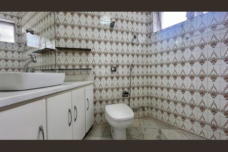 Apartamento à venda com 200m², 4 quartos e 1 vagaBanheiro 