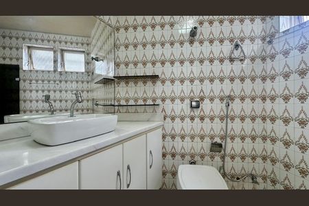 Apartamento à venda com 200m², 4 quartos e 1 vagaBanheiro 