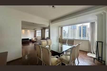 Sala  de apartamento à venda com 4 quartos, 200m² em Funcionários, Belo Horizonte