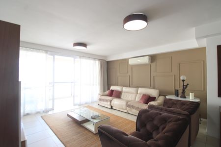 Apartamento à venda com 166m², 4 quartos e 3 vagasSala