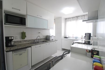 Apartamento à venda com 166m², 4 quartos e 3 vagasCozinha