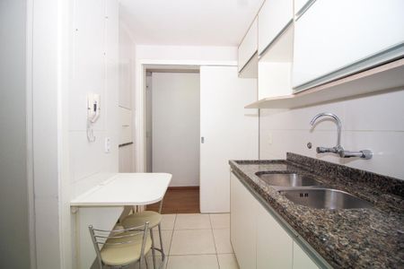 Cozinha de apartamento para alugar com 3 quartos, 88m² em Petrópolis, Porto Alegre