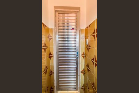 Casa para alugar com 200m², 4 quartos e 2 vagas Casa para alugar com 200m², 4 quartos e 2 vagasBanheiro de serviço