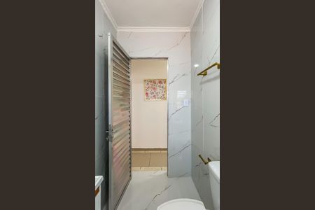 Casa para alugar com 200m², 4 quartos e 2 vagas Casa para alugar com 200m², 4 quartos e 2 vagasBanheiro