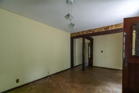 Casa para alugar com 150m², 3 quartos e 2 vagasSala