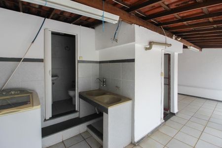 Apartamento para alugar com 67m², 2 quartos e 1 vaga Apartamento para alugar com 67m², 2 quartos e 1 vagaÁrea de Serviço
