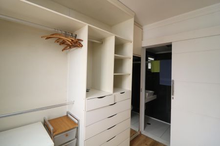 Apartamento para alugar com 196m², 3 quartos e 1 vagaClose