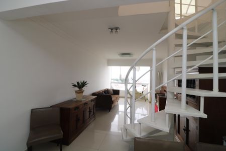 Apartamento para alugar com 196m², 3 quartos e 1 vagaSala