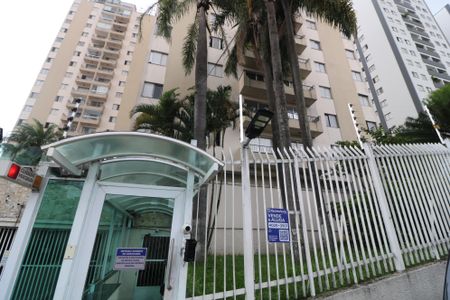 Apartamento para alugar com 196m², 3 quartos e 1 vagaFachada e portaria