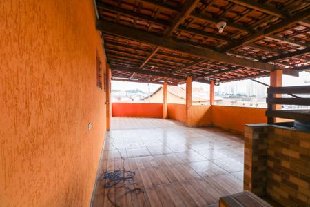 Casa para alugar com 250m², 3 quartos e 3 vagas Casa para alugar com 250m², 3 quartos e 3 vagasTerraço