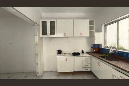 Casa à venda com 135m², 3 quartos e 2 vagasCozinha