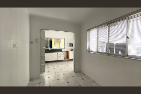 Casa à venda com 135m², 3 quartos e 2 vagasCopa