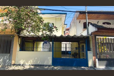 Casa à venda com 135m², 3 quartos e 2 vagasFachad + Plaquinha