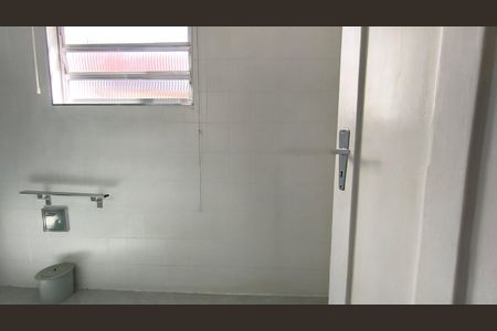 Casa à venda com 135m², 3 quartos e 2 vagasBanheiro