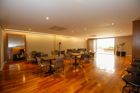 Apartamento para alugar com 80m², 2 quartos e 2 vagasÁrea Comum - Salão de Festas