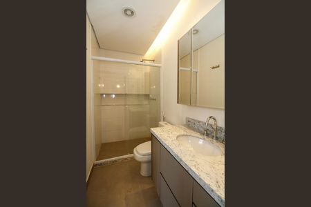 Apartamento para alugar com 80m², 2 quartos e 2 vagasBanheiro das Suítes