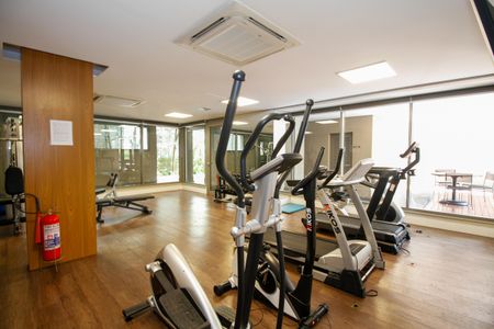Apartamento para alugar com 80m², 2 quartos e 2 vagasÁrea Comum - Academia