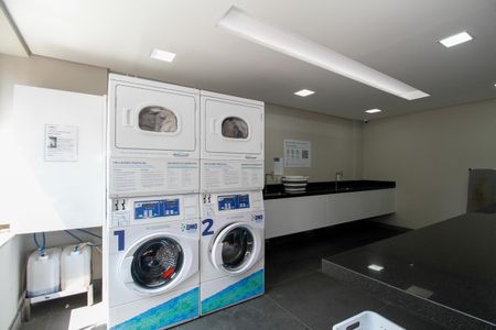 Apartamento para alugar com 80m², 2 quartos e 2 vagasÁrea Comum - Lavanderia