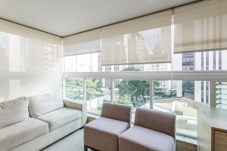 Varanda de kitnet/studio para alugar com 1 quarto, 37m² em Itaim Bibi, São Paulo