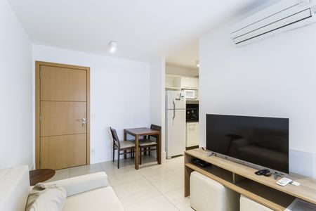 Studio para alugar com 37m², 1 quarto e 1 vaga Studio para alugar com 37m², 1 quarto e 1 vagaStudio