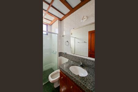 Apartamento para alugar com 119m², 4 quartos e 2 vagasBanheiro Social