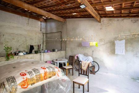 Casa à venda com 226m², 3 quartos e 1 vagaSalão 