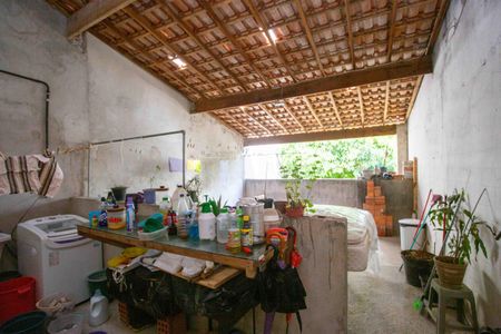 Casa à venda com 226m², 3 quartos e 1 vagaÁrea de Serviço