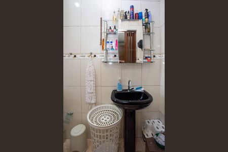 Casa à venda com 226m², 3 quartos e 1 vagaBanheiro Social