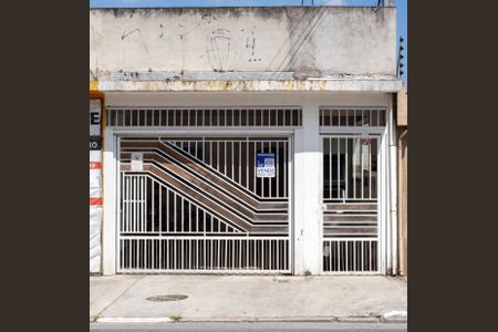 Casa à venda com 226m², 3 quartos e 1 vagaFachada