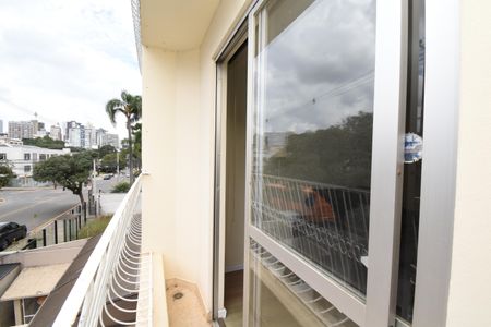 Apartamento para alugar com 60m², 2 quartos e 1 vagaSacada