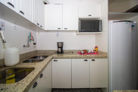 Cozinha de apartamento para alugar com 2 quartos, 52m² em Centro Histórico, Porto Alegre