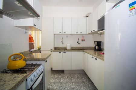 Cozinha de apartamento para alugar com 2 quartos, 52m² em Centro Histórico, Porto Alegre