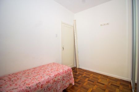 Quarto 1 de apartamento para alugar com 2 quartos, 52m² em Centro Histórico, Porto Alegre