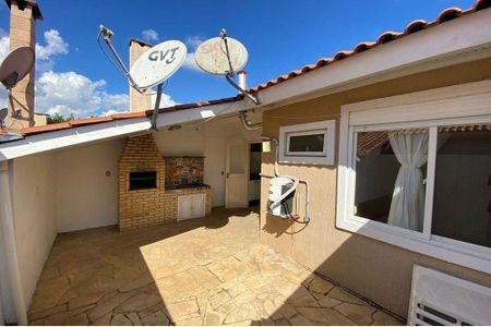 Casa para alugar com 89m², 2 quartos e 1 vagaÁrea Externa