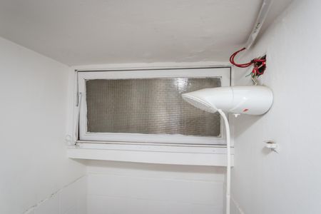 Banheiro de apartamento para alugar com 1 quarto, 65m² em Cerqueira César, São Paulo