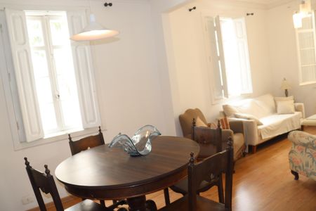 Sala de casa para alugar com 2 quartos, 180m² em Bela Vista, São Paulo