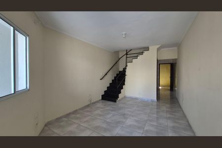 Sala  de casa à venda com 2 quartos, 85m² em Parque Capuava, Santo André
