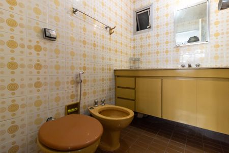 Apartamento para alugar com 100m², 2 quartos e 2 vagas Apartamento para alugar com 100m², 2 quartos e 2 vagasBanheiro da Suíte