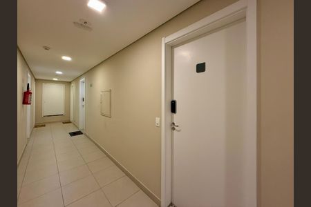 Casa de condomínio para alugar com 28m², 1 quarto e sem vagaHall Apartamento 