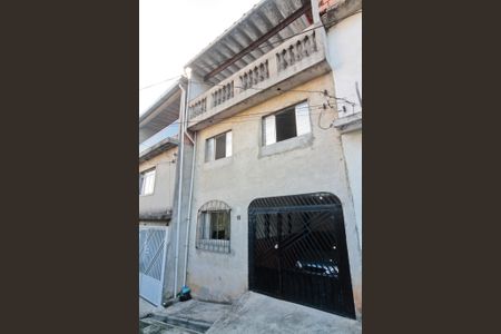 Casa para alugar com 100m², 3 quartos e 1 vaga Casa para alugar com 100m², 3 quartos e 1 vagaFachada