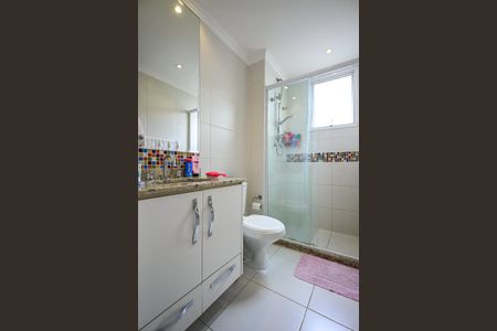 Apartamento para alugar com 221m², 3 quartos e 4 vagasBanheiro Suíte 2