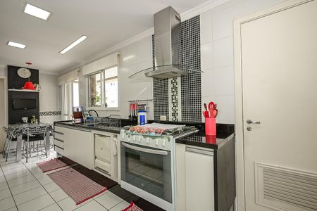 Apartamento para alugar com 221m², 3 quartos e 4 vagasCozinha