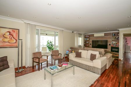Apartamento para alugar com 221m², 3 quartos e 4 vagasSala
