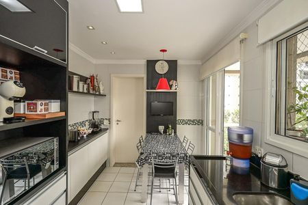 Apartamento para alugar com 221m², 3 quartos e 4 vagasCozinha