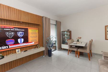 Casa à venda com 3 quartos, 180m² em Industrial, Contagem