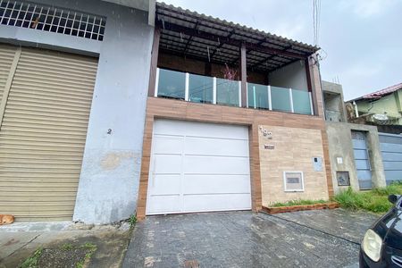 Casa à venda com 180m², 3 quartos e 5 vagas