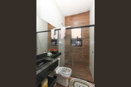 Casa à venda com 180m², 3 quartos e 5 vagas